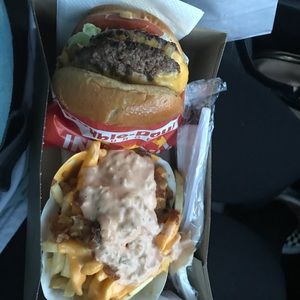 Meet your Posher, Jasmine